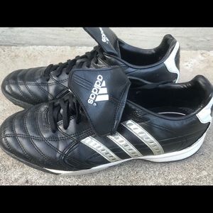 Men’s Soccer Shoes Size 8